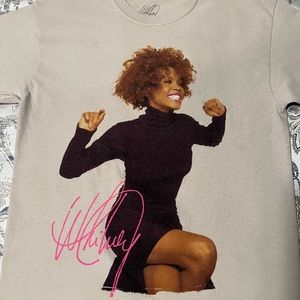 Men’s Beige Short-Sleeve Whitney Houston Graphic Crew-Neck T-Shirt M